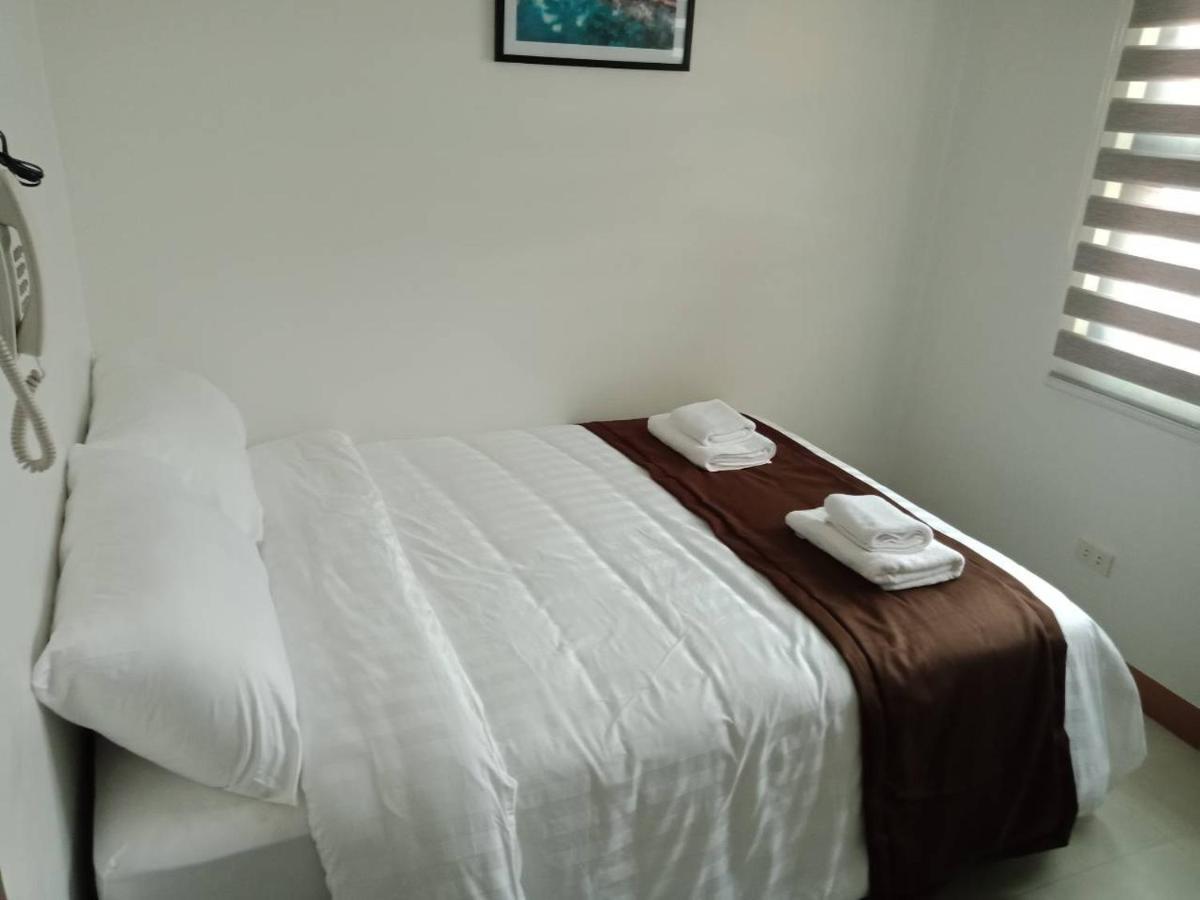 The Wharf Transient Hotel Batangas Екстериор снимка